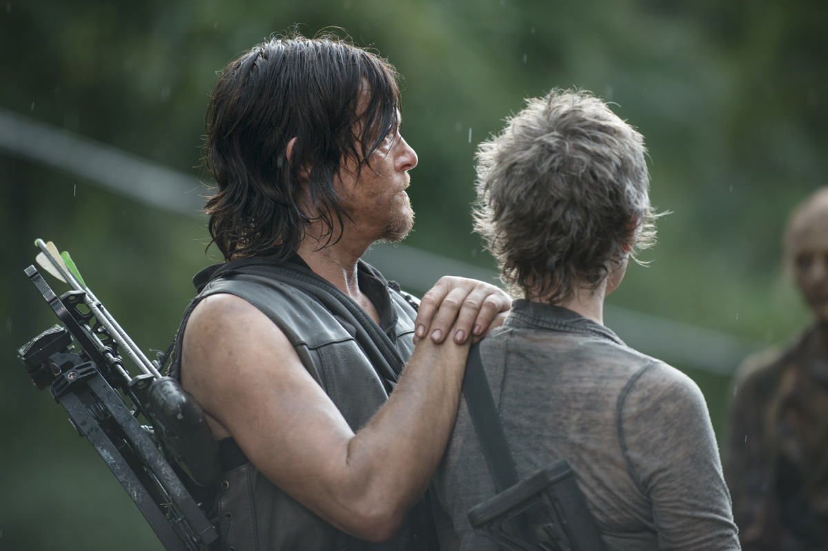 the-walking-dead-caryl-discussao-003