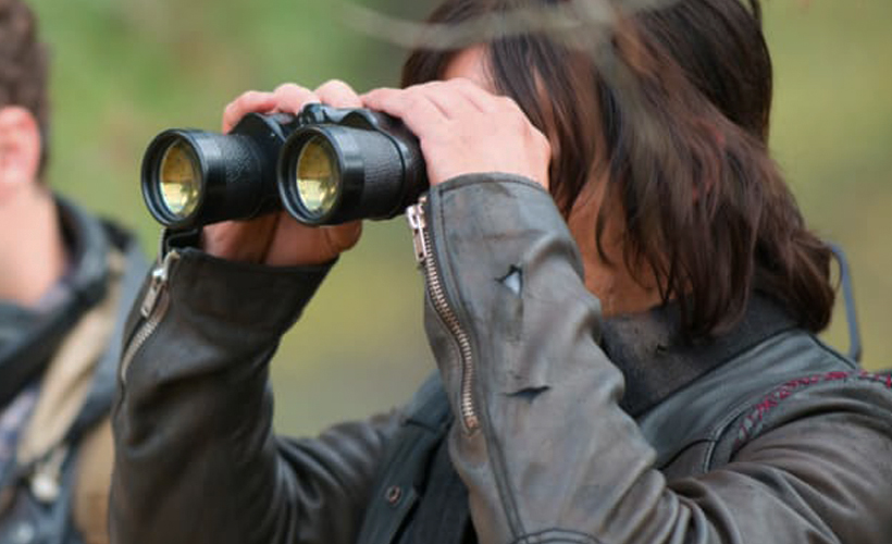 Revelado quem estava espiando Alexandria no 8º episódio da 7ª temporada de The Walking Dead?