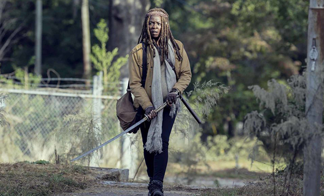 Michonne aparece grávida na primeira imagem do 14º episódio da 9ª temporada de The Walking Dead