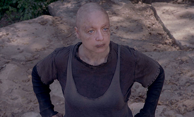 Samantha Morton, a Alpha de The Walking Dead, revela que 10ª temporada vai arrepiar os fãs