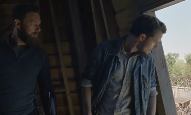 Aaron e Alden estão em perigo em cena do próximo episódio de The Walking Dead