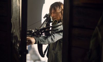daryl armado em imagem dos episódios extras da 10ª temporada de The Walking Dead