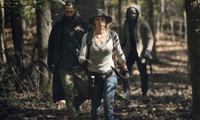 Maggie, Cole e Elijah andando na floresta em imagem do 17º episódio da 10ª temporada de The Walking Dead