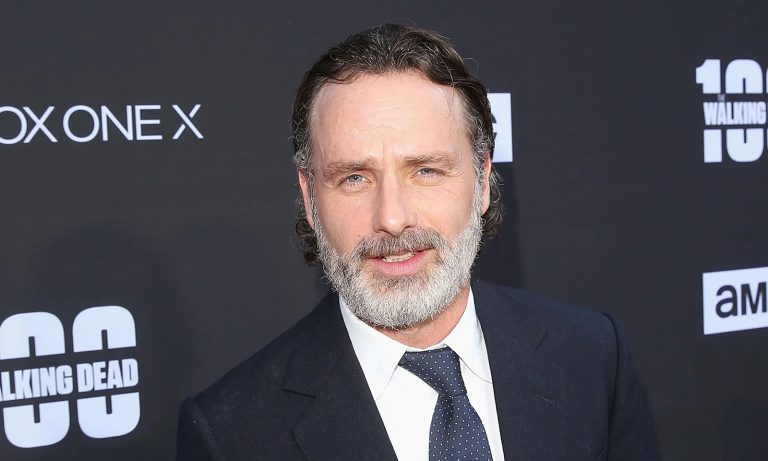 Andrew Lincoln no evento de lançamento do episódio 100 de The Walking Dead.