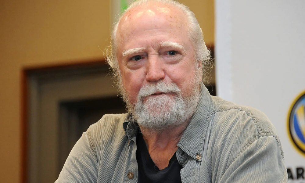 Scott Wilson, ator que interpretou Hershel Greene em The Walking Dead, em um evento de fãs.