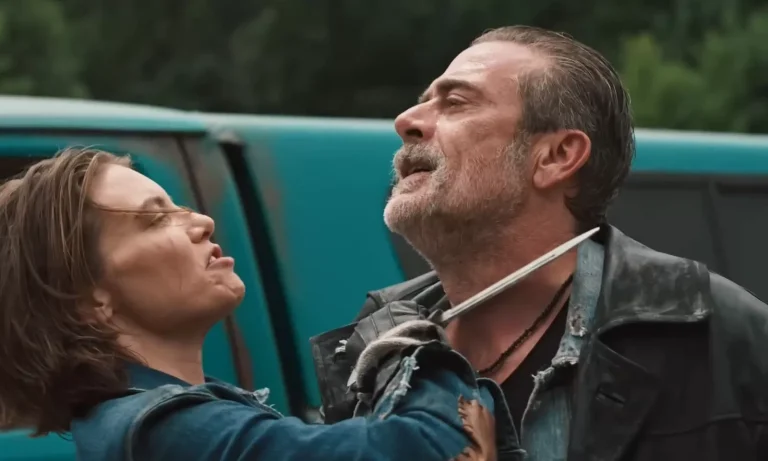 Maggie apontando uma faca para Negan em cena da 1ª temporada de The Walking Dead: Dead City.