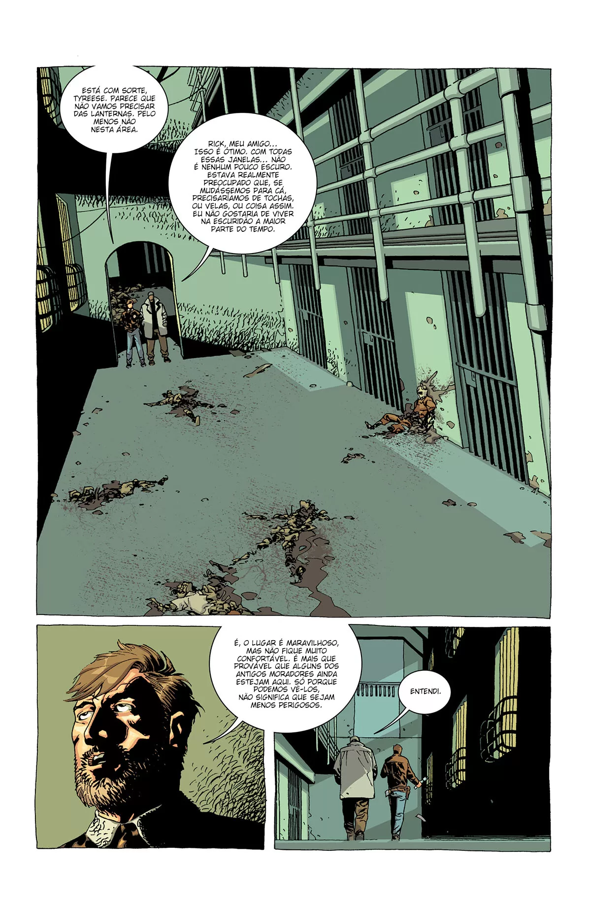 Rick e Tyreese conversando enquanto andam por um bloco de celas na prisão na edição 13 da The Walking Dead Deluxe.