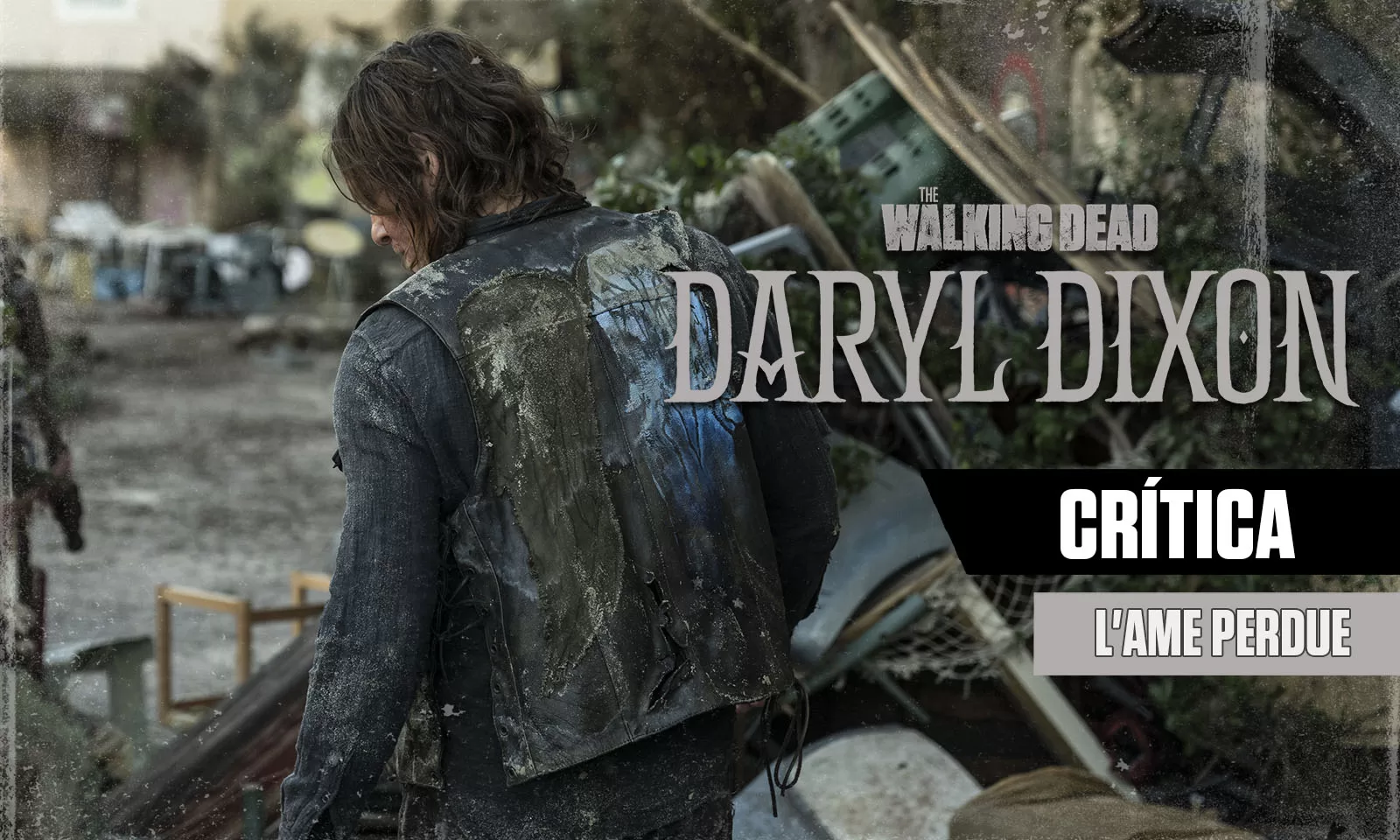 Daryl logo após chegar na França olhando para baixo em arte da crítica do episódio 1 da 1ª temporada de The Walking Dead: Daryl Dixon.