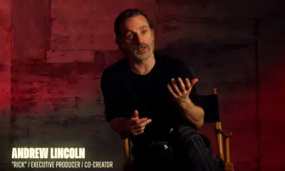 Andrew Lincoln (Rick) em entrevista para o especial "Por Dentro do Episódio" do Episódio 1 de The Walking Dead: The Ones Who Live.