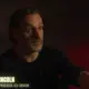 Andrew Lincoln (Rick) em entrevista para o especial "Por Dentro do Episódio" do Episódio 3 de The Walking Dead: The Ones Who Live.