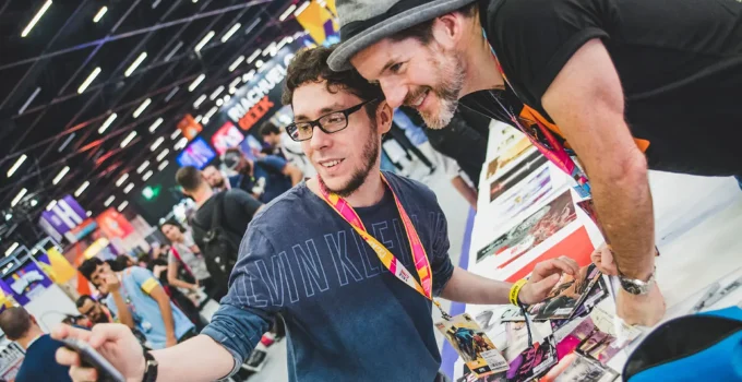 CCXP23 anuncia 8 novos quadrinistas para o Artists’ Valley by BIS