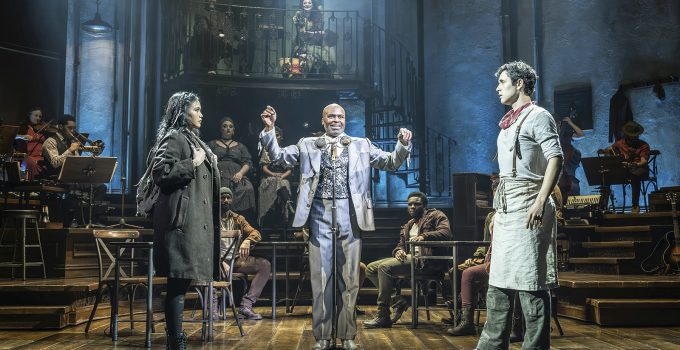 Hadestown marca presença na CCXP26 com painel antes de sua estreia no Brasil em 2027