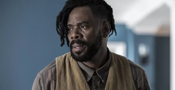 Victor Strand / Anton em sua casa em cena do Episódio 7 da 8ª temporada de Fear the Walking Dead.