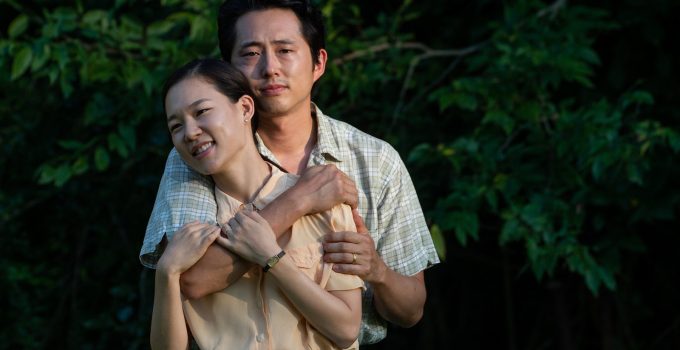 Steven Yeun como Jacob Yi em imagem de Minari