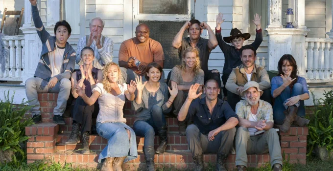 Elenco de The Walking Dead durante os bastidores do último episódio da 2ª temporada.