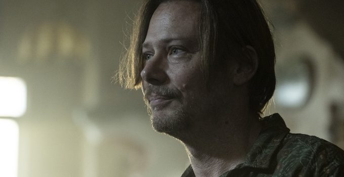 Jimmi Simpson explica transformação de Dillard em vilão em The Walking Dead: Dead City