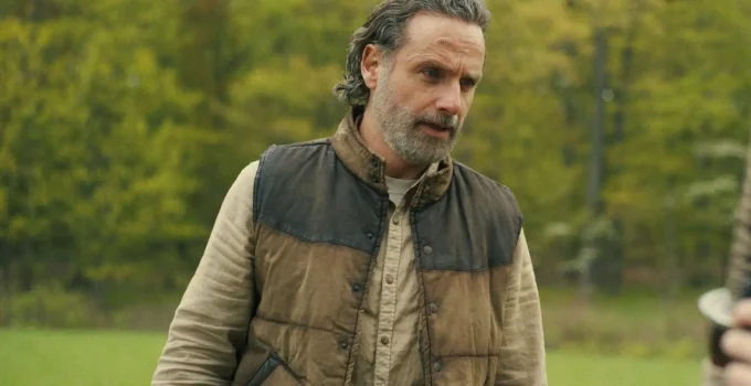 Rick reencontrando seus filhos em cena do último episódio de The Walking Dead: The Ones Who Live.