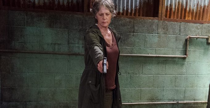 the-walking-dead-s06e13-melissa-mcbride-carol-religiao