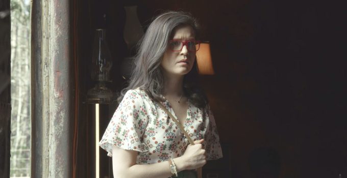 Mulher identificada como Stephanie no episódio 2 da 11ª temporada de The Walking Dead conhece Eugene