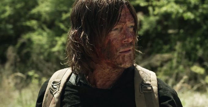 Daryl sujo de sangue de zumbi no episódio 4 da 11ª temporada de The Walking Dead.