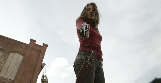 Maggie apontando a arma para Carver no episódio 9 da 11ª temporada de The Walking Dead.