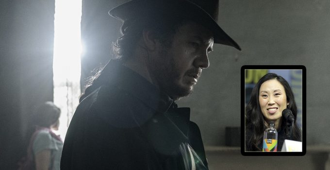 Montagem com Eugene buscando por algo enquanto Princesa observa pela janela no episódio 11 da 11ª temporada de The Walking Dead e uma foto da showrunner Angela Kang.