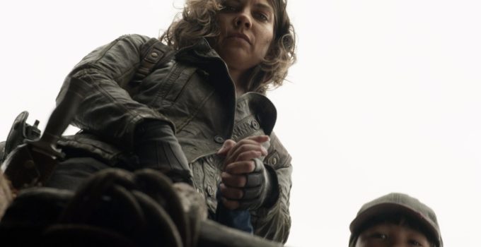Maggie e Hershel olhando para baixo em cena do episódio 16 da 11ª temporada de The Walking Dead.