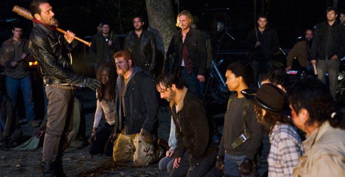 the-walking-dead-scott-m-gimple-furia-fas-cliffhanger-diferencas-serie-hq