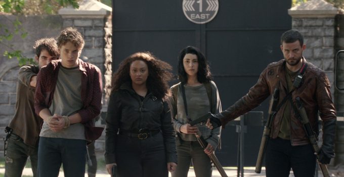 twd-world-beyond-s02e09-death-and-the-dead-critica